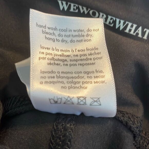 WeWoreWhat Athletic 6" Seamless Biker Short Solid Black M - Picture 10 of 10